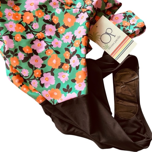 OP Ocean Pacific long sleeve one piece swimsuit surf suit black and floral - Picture 5 of 6